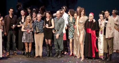 Gala de los premios de la AAPV. De izquierda a derecha, Carles Sanjaime, Empar Canet, María Zamora y Rafa Contreras.