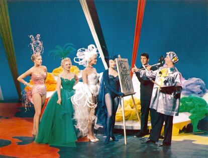 Bajo la dirección de Frank Tashlin, Jerry Lewis encarnó en 'Cómicos en París' (1955) a un compulsivo lector de cómics sobre el telón de fondo de la caza de brujas. Lewis es uno de esos actores que han forzado de manera más radical la figura del inmaduro hasta alcanzar la trascendencia de la idiotez.