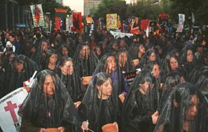 Manifestación en México DF para protestar por los asesinatos de Ciudad Juárez.
/ ASSOCIATED PRESS