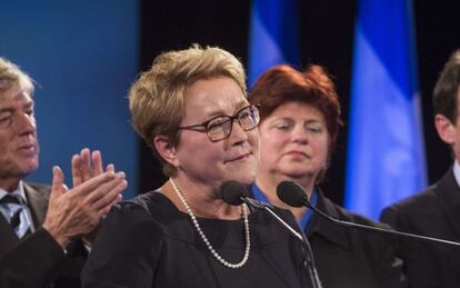 Pauline Marois anuncia su dimisi&oacute;n tras la debacle electoral.