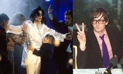 “Si estás tan cabreado, haz algo al respecto”. A Jarvis Cocker solo le hizo falta el aliento de su teclista para protagonizar el que iba a ser uno de los momentos más recordados de la historia de la música británica. Hace ahora justo 25 años, el líder de la banda Pulp boicoteó la mesiánica actuación de Michael Jackson en los Brit Awards, los premios por excelencia de la industria discográfica en las islas. Irritado por el protagonismo indisimulado del conocido como ‘rey del pop’ en una gala organizada por Sony para vanagloriar al principal artista de su catálogo, Cocker se vengó del “secuestro” del resto de intérpretes presentes saltando al escenario mientras Jackson interpretaba 'Earth Song'. Rodeado de bailarines vestidos como vagabundos a los que el cantante alimentaba con su voz desde una plataforma superior, el vocalista de Pulp se dio la vuelta y mostró su trasero al respetable. Después fue detenido por la seguridad y llevado a comisaria. Tal fue el impacto de su controvertida acción, calificada hoy como “un instante definitorio de la historia del britpop”, que el tabloide Daily Mirror quiso aprovechar el tirón y despachó entre sus lectores miles de camisetas con la cara del rockero y el lema 'Justice for Jarvis' ("Justicia para Jarvis").