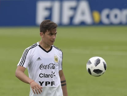 Dybala, en en entrenamiento de Argentina.