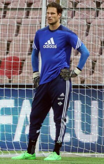 Begovic, durante un entrenamiento con Bosnia.