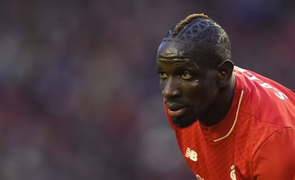 Mamadou Sakho durante un partido con el Liverpool.