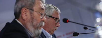 Los secretarios generales de CCOO y UGT, Ignacio Fernández Toxo (d) y Cándido Méndez.
