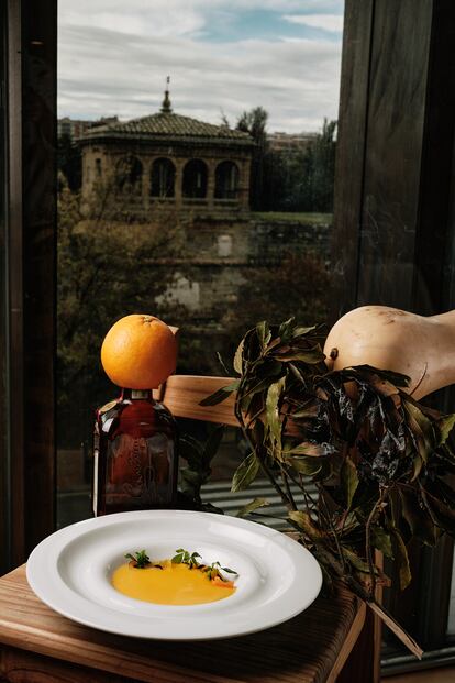 Crema de calabaza a la naranja, del cocinero Nacho Gomarra. Imagen proporcionada por el restaurante Verduarte.