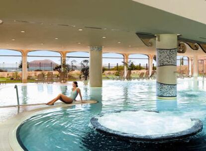 Spa 'Bahía Vital', con vistas al Atlántico, en el Gran Hotel Atlantis Bahía Real de Corralejo (Fuerteventura)