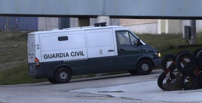 Un furg&oacute;n de la Guardia Civil en una imagen de archivo.