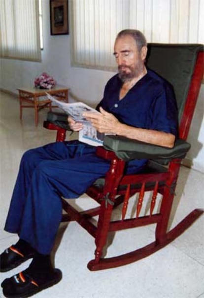 Fidel Castro, en una fotografía sin fecha publicada ayer en el diario oficial <i>Granma.</i>