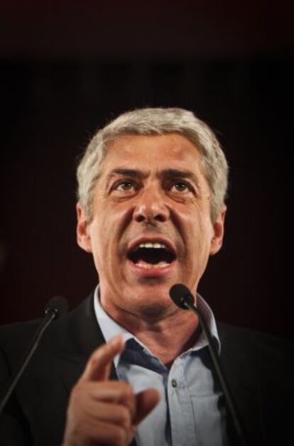 Jos&eacute; Socrates durante un discurso en 2011. / PATRICIA DE MELO MOREIRA (AFP)