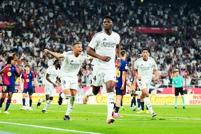 Tchouameni celebra su gol al Barcelona en la final de la Copa del Rey hace dos semanas.