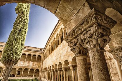 Claustro del monasterio de Santo Domingo de Silos.