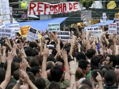 Acampada reivindicativa en la Puerta del Sol de Madrid.