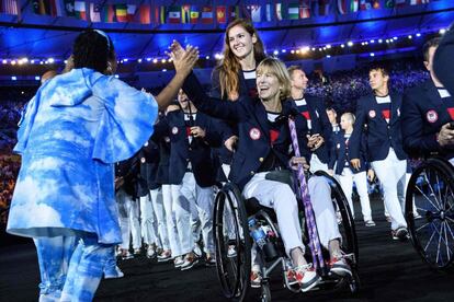 Miembros de la delegación de Estados Unidos durante la ceremonia de inauguración.