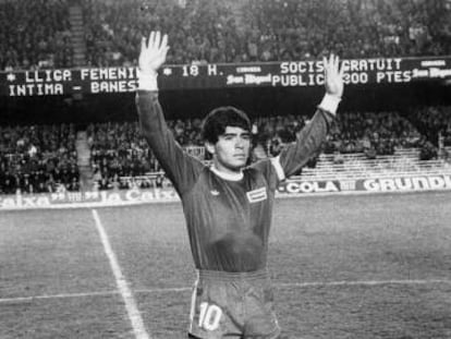 Maradona, com Argentinos Juniors no Camp Nou em 1979.