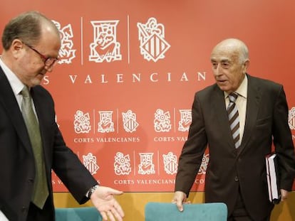 El S&iacute;ndic de Greuges, Jos&eacute; Cholbi, con el presidente de las Cortes Valencianas, Alejandro Font de Mora.
