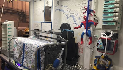 Interior de una ambulancia pedi&aacute;trica del SEM