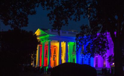 La Casa Blanca con los colores del orgullo