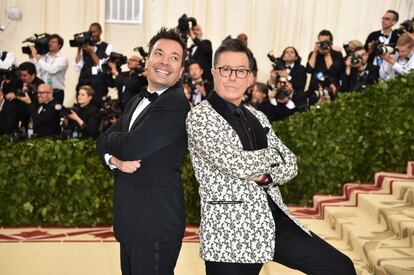 Jimmy Fallon y Stephen Colbert, en la gala del Museo Metropolitano de Nueva York, en mayo de 2018.