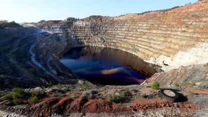 La industria más histórica se resiste a desaparecer. Con Riotinto a la cabeza, hay una veintena de proyectos en marcha.