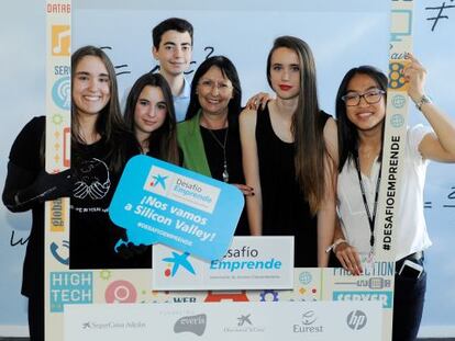 Uno de los grupos ganadores del Desafío Emprende.