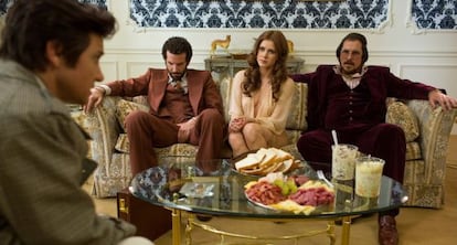 Bradley Cooper, Amy Adams y Christian Bale en &#039;La gran estafa america&#039;.
