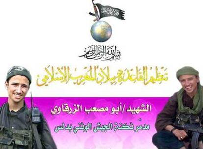 Dos imágenes del terrorista suicida argelino de 15 años Nabil Belkacemi, extraídas de la <i>web</i> islamista.