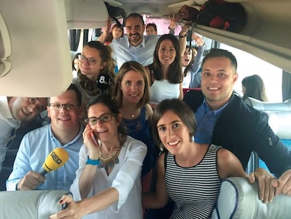 La vida en el bus de campaña de Ciudadanos.