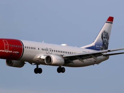 Un Boeing 737-800 de la aerolínea Norwegian Air.