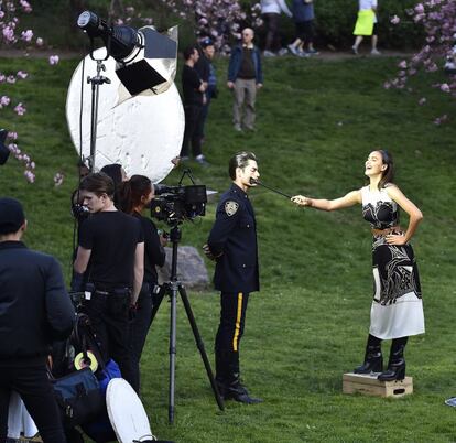 Irina la dominadora, una imagen que los paseantes de Central Park no dudaron en contemplar.