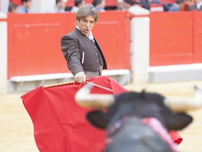 El torero Manuel D&iacute;az &#039;El Cordob&eacute;s&#039; en un festival taurino de Granada en 2015. 
