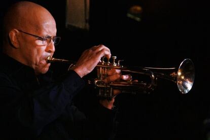 El trompetista Eddie Henderson.