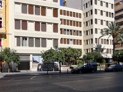 Edificio diseñado por Miguel Fisac y construido entre 1963 y 1965.