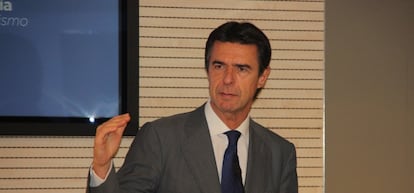 El ministro de Industria, Jos&eacute; Manuel Soria