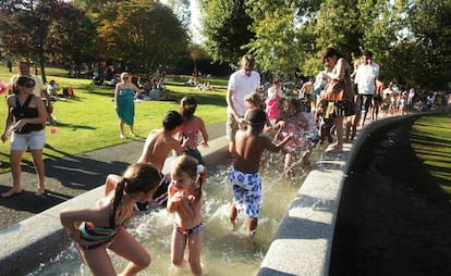 Fuente en memoria de Diana de Gales, en Hyde Park (Londres).