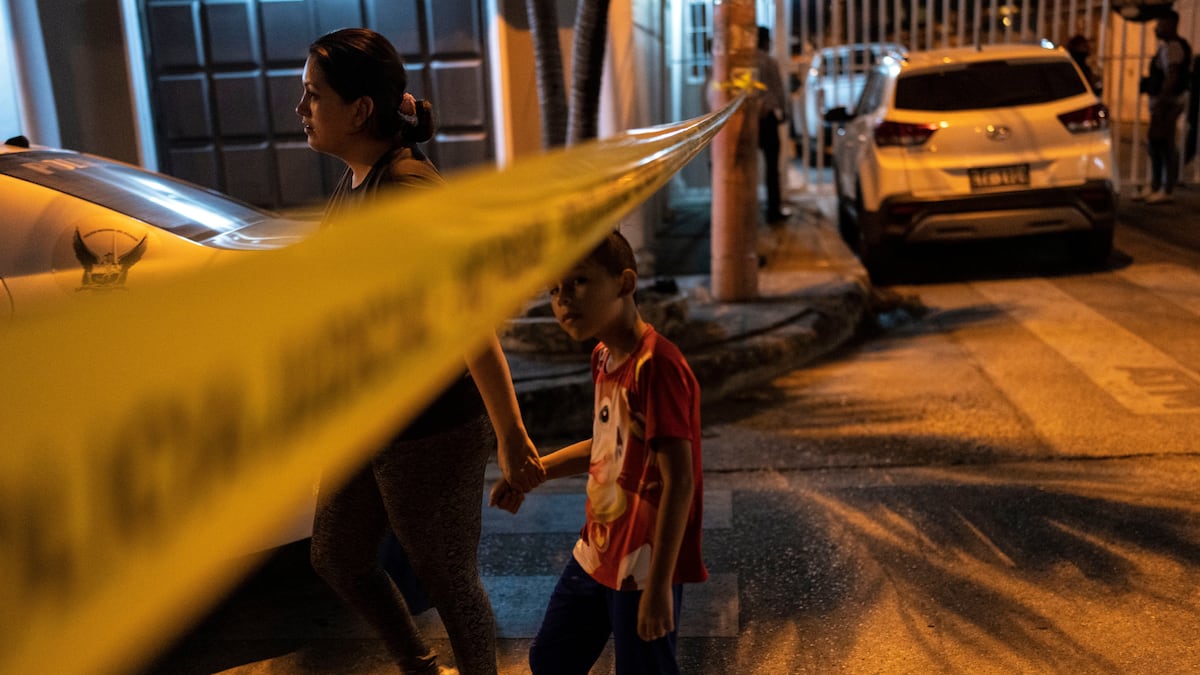 Ser mujer y sobrevivir en Ecuador | EL PAÍS América