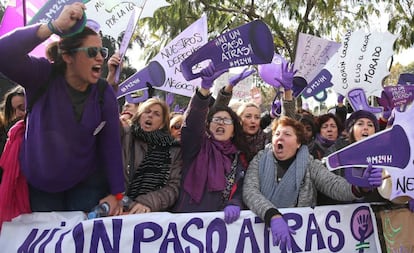 Manifestación contra Vox en el Parlamento andaluz, del 15 de enero.