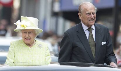 A rainha Elizabeth II e o príncipe Philip durante o penúltimo no aniversário da monarca, em 21 de abril de 2016.