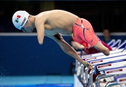 Gustavo Sanchez Martinez (Mexico) compite en los 200 m estilos.