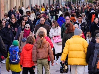 Primer día de rebajas en el centro de Barcelona, el 7 de enero.