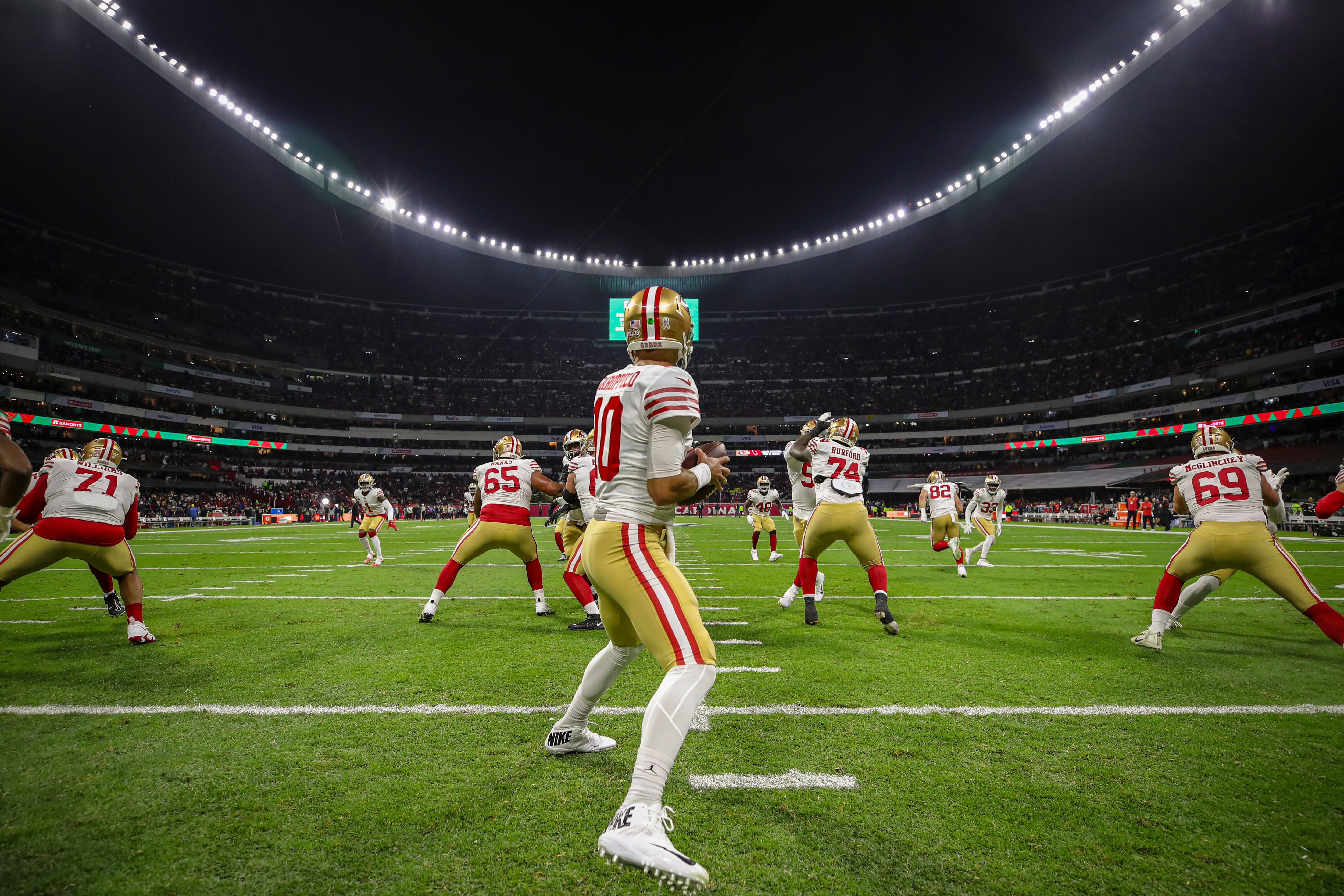 La NFL regresa a México con el duelo entre San Francisco 49ers y Minnesota Vikings en el Estadio Azteca