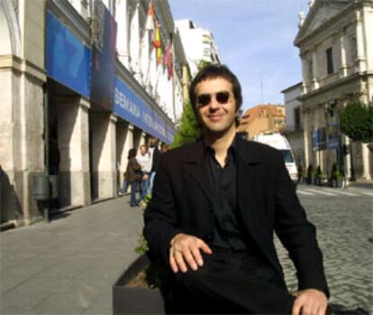 El realizador canadiense Atom Egoyan, director de <b></b><i>Ararat</i>, ayer en Valladolid.