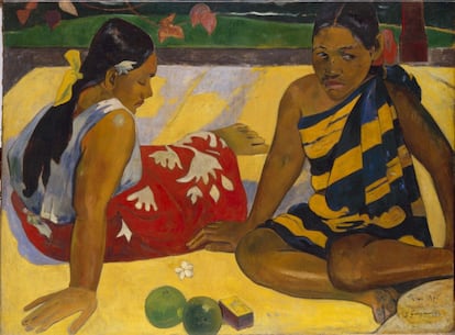 En el fecundo año de 1892 Gauguin pintó 'Parau api' ('¿Qué hay de nuevo?'), en el que retrató a estas dos mujeres en las que sobresalen el colorido de los vestidos y los detalles de los arreglos en el pelo.