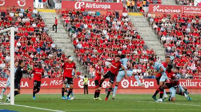 Diego Costa marca el primer gol del Atlético.