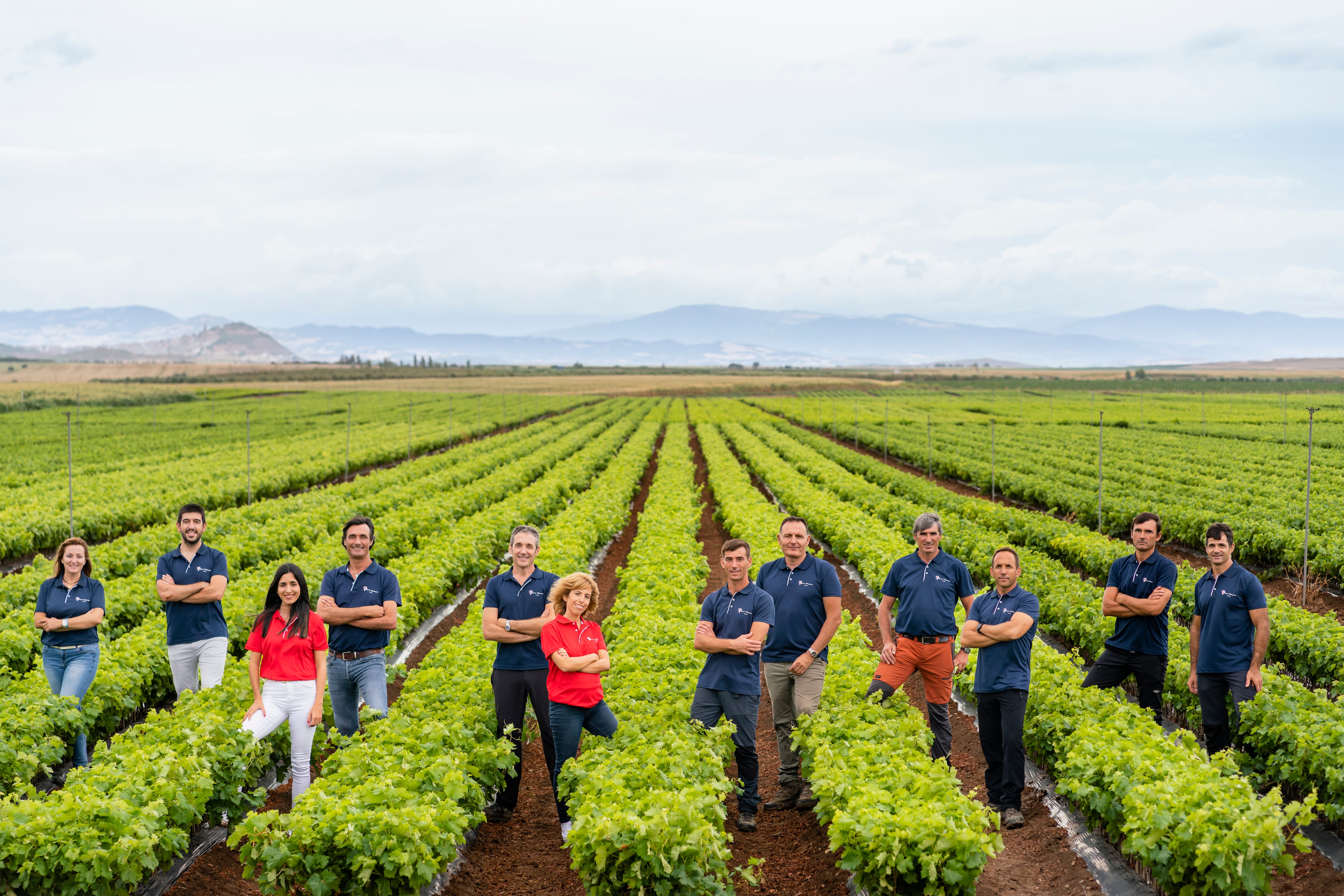 El actual equipo de Viveros Villanueva, la cuarta generación al frente.