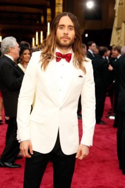 Jared Leto vestido de Saint Laurent