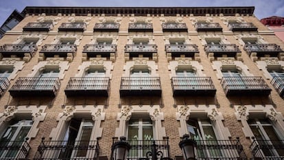 Fachada del Hotel Catalonia El Pilar, en Zaragoza.