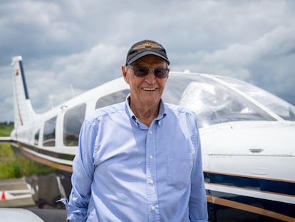 Álvaro Soto, piloto de la patrulla aérea colombiana.