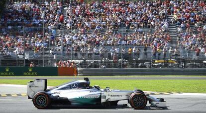 Hamilton rueda en Monza. 