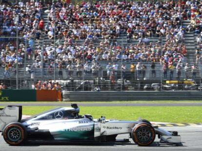Hamilton rueda en Monza. 